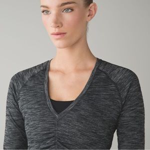 *EUC* Lululemon Interval Long Sleeve Top (4)